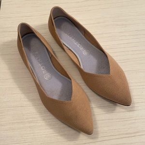 Rothy's 75% wool beige point toe shoes size 10.5